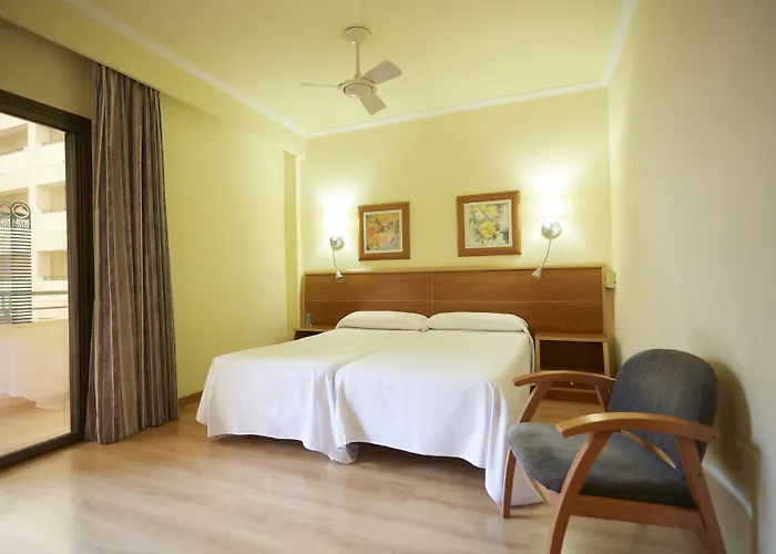 Invisa La Cala Hotel 4*