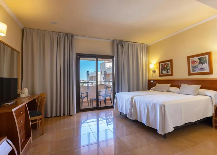 Szálloda Invisa La Cala (adults Only) Santa Eularia des Riu