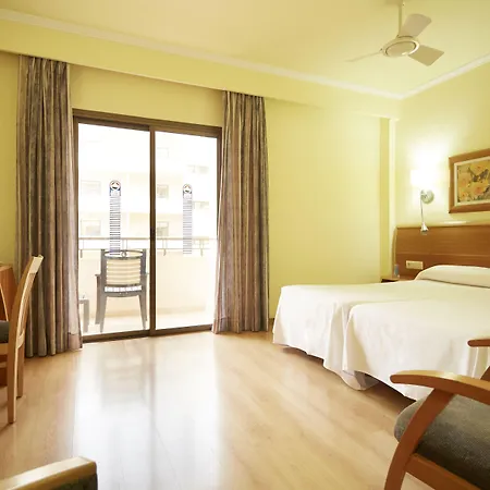 Invisa La Cala (adults Only) 圣埃乌拉利亚