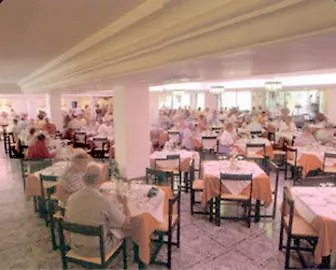 Otel Invisa La Cala (adults Only) Santa Eularia des Riu